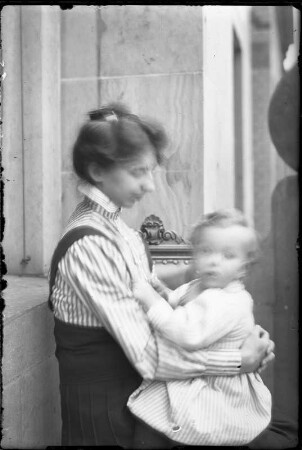 Dresden, Elisabeth Stich mit Sohn Hans