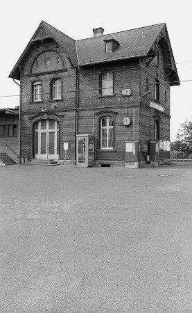Bahnhof (Massivbau); Rodgau, Bahnhofstraße 56
