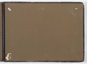 Hinterdeckel. Anpappblatt : Großbürgerliches Familienalbum aus Berlin 1900-1930. Kartoneinband mit Kordelbindung; 25 x 36,5 x 2,5 cm (um 1910). Dresden: SLUB/DF 2017.D.102