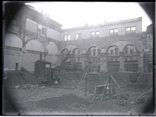 alter Bahnhof; Außenaufnahme (bei Abbruch)
