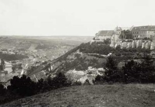 Freyburg, Neuenburg : Freyburg (Unstrut). Blick gegen Stadt und Burg Neuenburg talaufwärts
