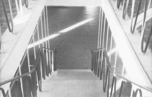 Freiburg: Handelsschule; Treppe; Blick von oben herunter