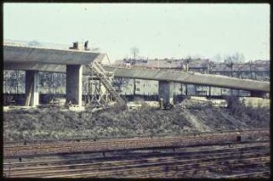 Bau der Autobahnabfahrt am Heidelberger Platz