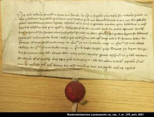 Ritter Ocko tom Brok bezeichnet dem Kloster in Ihlow die diesem von seinem Vater vererbten Grundstücke im Hammrich von Hinte = OUB I, Nr. 267, S. 226 Anhängendes Siegel beschädigt erhalten