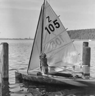 Elisabeth Gremmler auf einem Segelboot
