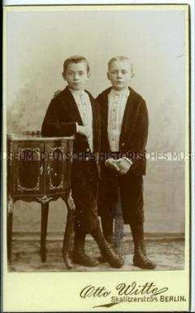 Brüder, Carte de Visite