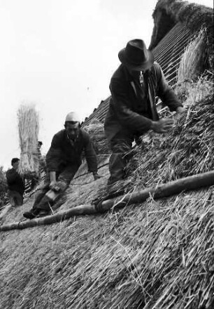 Glottertal: Strohdach wird neu gedeckt