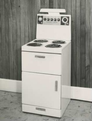 Elektrischer Doppelherd "2034" der The English Electric Co. Ltd.