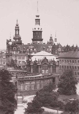 Dresden. Blick vom Hotel Weber am Postplatz nach Nordosten auf Zwinger, Residenzschloss und Taschenbergpalais