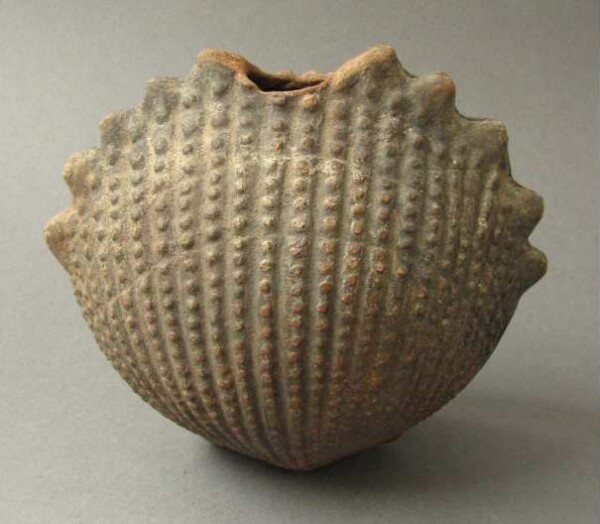 Clay vessel