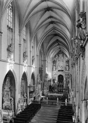 Salem Bodenseekreis. Abteikirche (Pfarrkirche Mariä Himmelfahrt) (1299-1414, Umbau 1750-1751; J. C. Bagnato). Inneres zum Altar