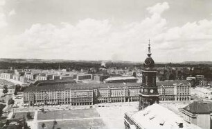 Dresden-Altstadt. Blick vom Rathausturm über den Dr.-Külz-Ring nach Westen