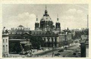 Ansicht der Neuen Wache, Zeughaus und Dom in Berlin