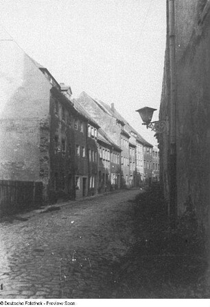 Bautzen. Fleischergasse. Blick gegen Wohnhäuser der Nordseite