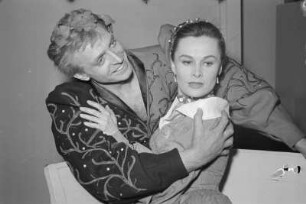 Szenenbilder aus " Bacchus" von J. Cocteau mit E. Deutsch, J. Wichmann, E. Schellow, Schloßpark-Theater 18.02.1953