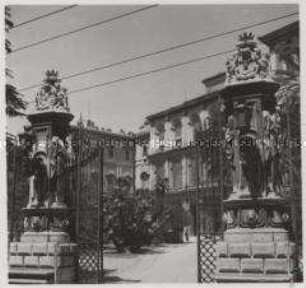 Rom, Hügel Quirinal, Palazzo Barberini, Portal