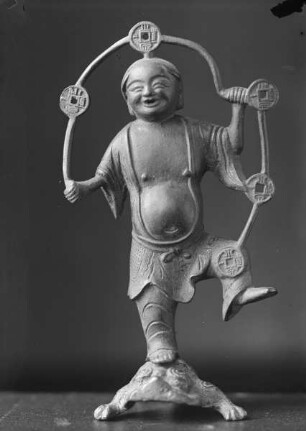 Tanzende Figur, auf Gestirne bezüglich