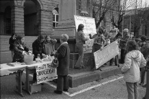 Spenden-Verkaufsaktion der Friedrichschule Durlach zu Gunsten von "Amnesty International"