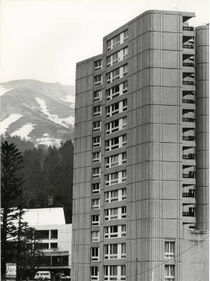 Moderne in Super Lioran, Sommer und Winterkurort in den Monts du Cantal