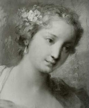 Mädchen in hellblauem Gewande