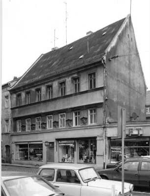 Meißen-Altstadt, Marktgasse 7. Wohnhaus mit Läden (M. 19. Jh. ?). Straßenansicht