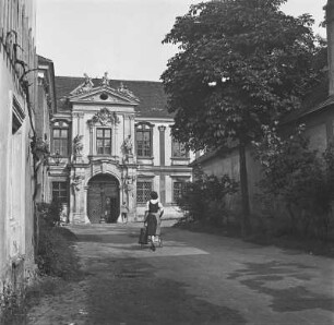 Stift Dürnstein : Portal zum Innenhof des Klosters.