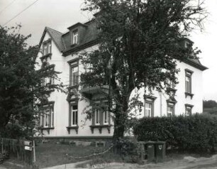 Radebeul, Gutenbergstraße 16. Wohnhaus (um 1895)