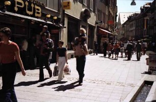 Freiburg: Fußgängerverkehr in der Rathausgasse