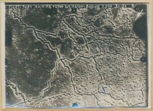 Foto des Geländes östlich der Kälber-Schlucht nordöstlich von Massiges (Luftbild)