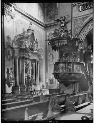 Walldürn Katholische Stadtkirche Sankt Georg Marienaltar und Kanzel, von Görg Paulus (1726)