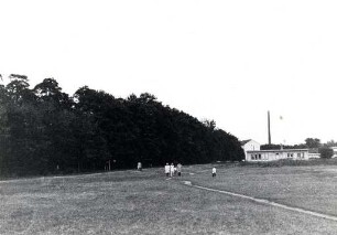 Privatgebäude, Straßen und Plätze in Karlsruhe. Waldstadt