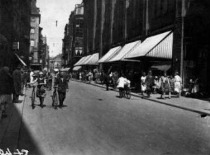Leipzig: Petersstraße - Mitte, wochentags