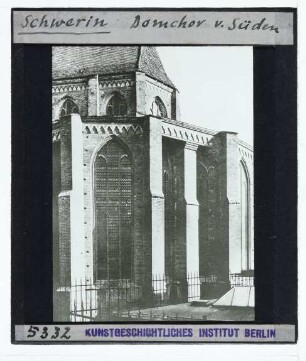 Schwerin, Dom : Außenansicht von SO, Chorkapellen