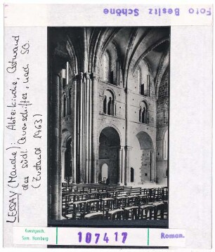 Lessay (Manche): Ehemalige Abteikirche, Inneres, südliches Querschiff, Ostwand (Zustand 1963)