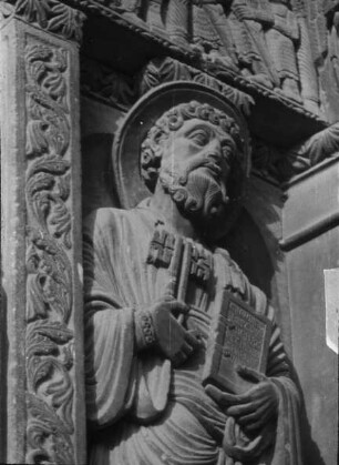 Arles, St. Trophime, Westfassade, Petrus