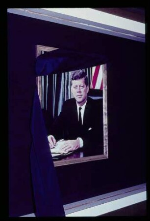 Trauer um Kennedy/ Kennedy-Bildnis mit Trauerflor