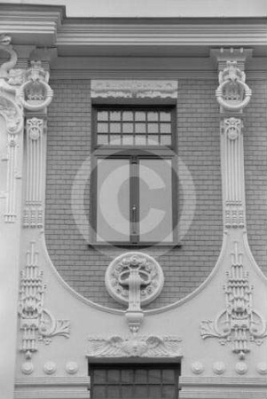 Fassadendetails am Wohnhaus Elizabetes iela 10b (Elisabethstraße) in Riga