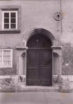 Bad Langensalza. Salzstraße 12 : Bad Langensalza. Salzstraße 12. Portal mit Haustür