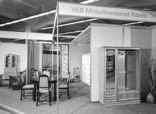 Ausstellungsfläche des VEB Möbelkombinat Ribnitz-Damgarten