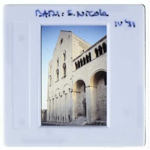 Bari, S. Nicola : Nördliche Querhausstirn