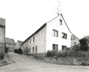 Wurzen-Dehnitz, Dorfstraße 1. Gehöft (um 1850). Wohnhaus (ehem. Gesindehaus). Straßenansicht