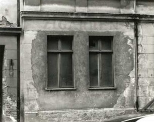 Görlitz, Landeskronstraße 14. Wohnhaus (um 1905). Erdgeschoßfenster