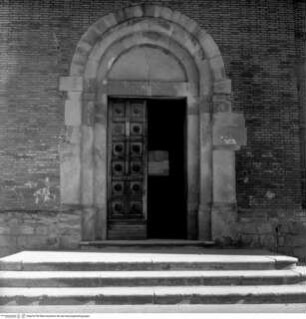 San Matteo Apostolo, Hauptportal