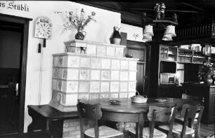 Glottertal: Gasthaus zum Adler; Kachelofen