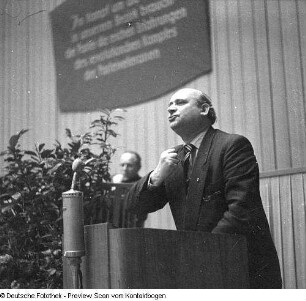 Arbeiterveteranen mit Bezirksleitung Genossen Krolikowski (1960.10.14); Akademie verdienter Parteiveteranen (1989.04.17)