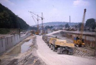 Esslingen, Ufermauer entlang, flussabwärts