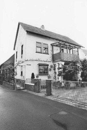''Im Gässi 29'' (Fachwerkwohnhaus); Gelnhausen, Am Lindenbrunnen 29