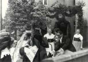 Hochzeit in Radibor : Gesellschaftliche Volkskultur - Sitten im Laufe des menschlichen Lebens - Hochzeit. Ort: Radwor / Radibor. Hochzeit.