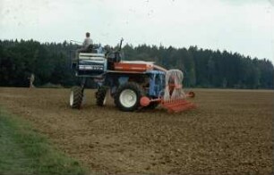 Fotografie: Trägerfahrzeug, Drillmaschine, Pneumatische Verteilung