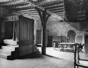 Wierschem. Burg Eltz. Haus Rübenach. Schlafzimmer (1486/1500)